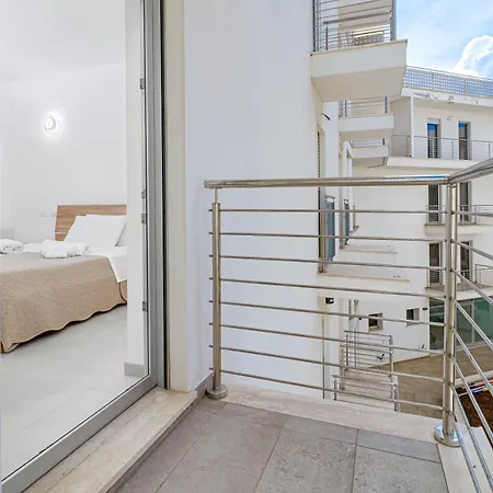 Central Sea House Apartment