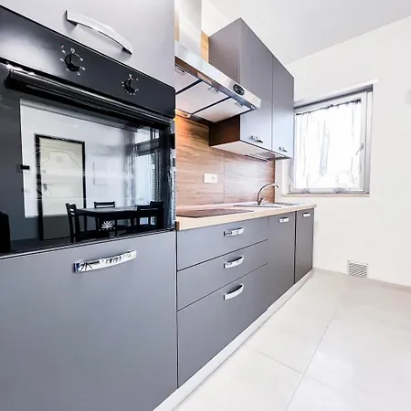 דירה Central Sea House *