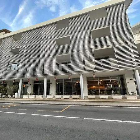 Central Sea House דירה אולביה