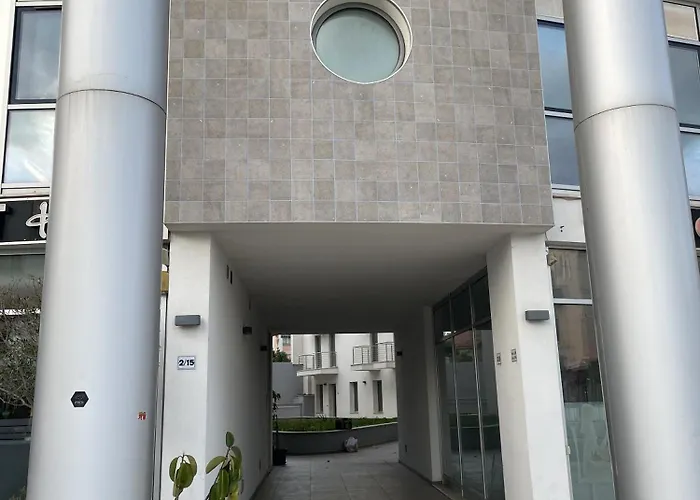 Central Sea House